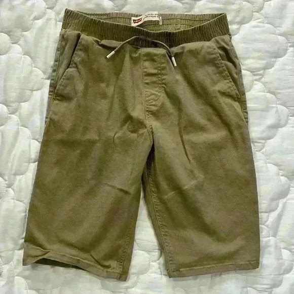 LEVIS short youth size  XL 14-16 - Picture 1 of 6